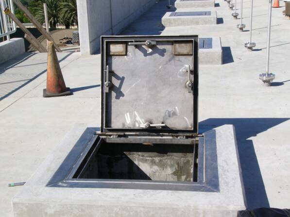 WATERTIGHT GASTIGHT HATCH